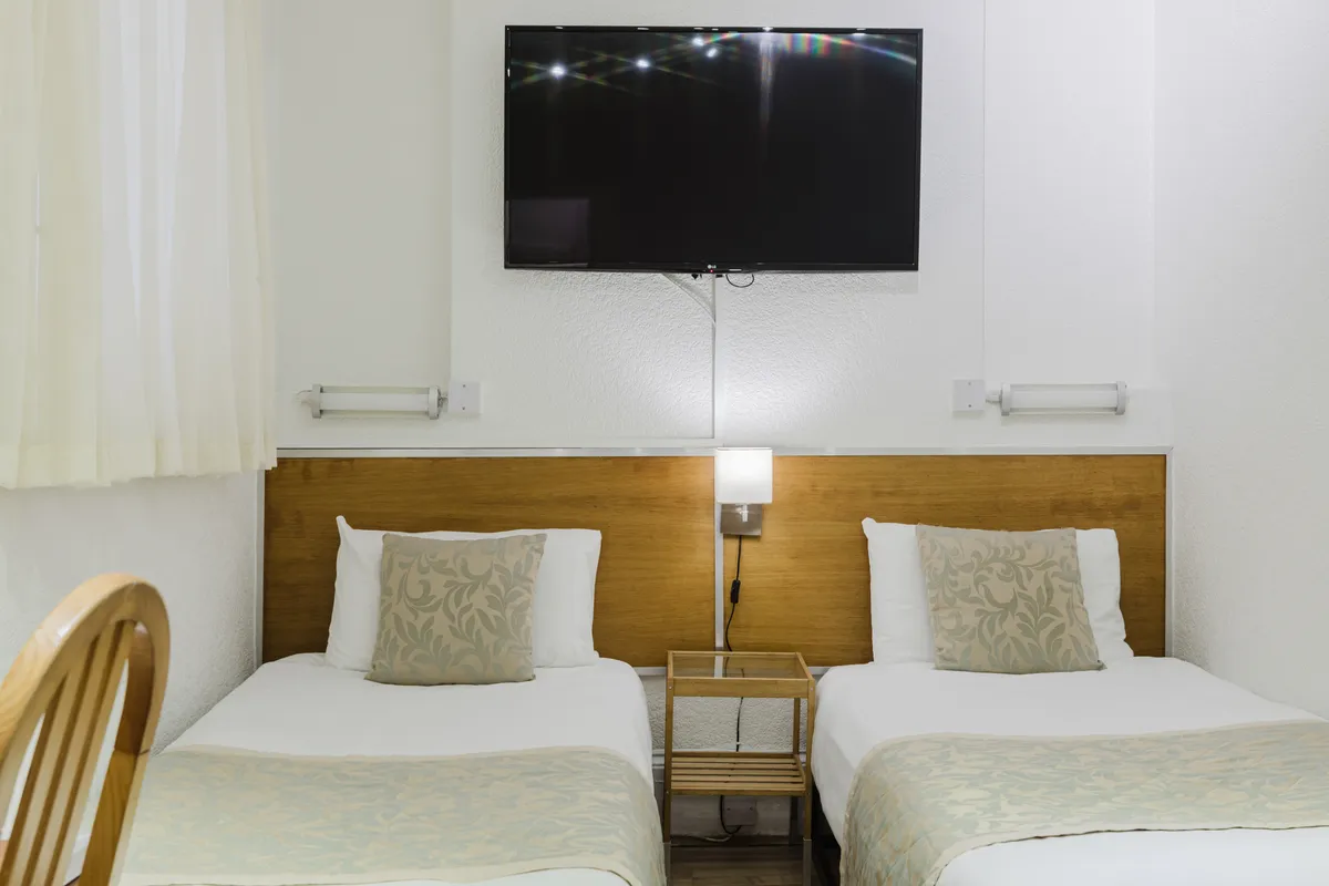 Deluxe Triple Ensuite Room — photo 1 of 8