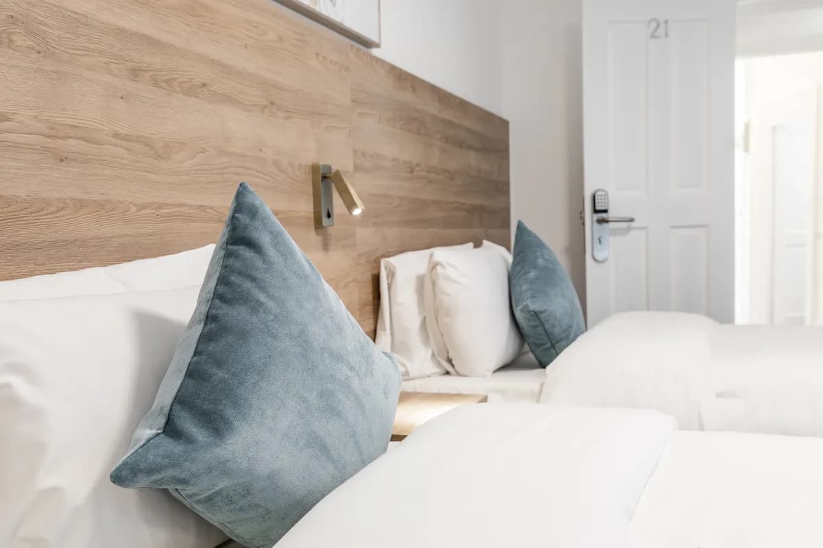 Standard Twin room — photo 1 of 5
